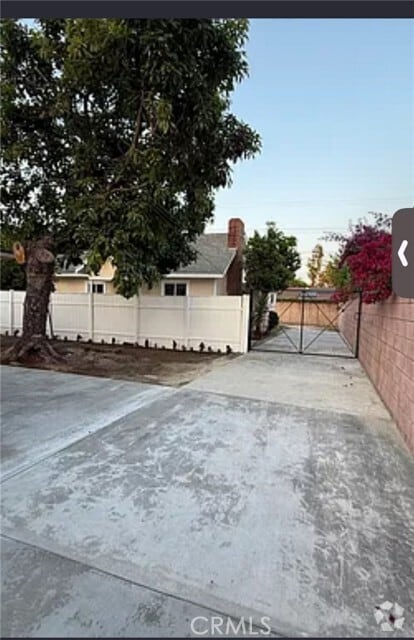 Building Photo - 1108 S Eighth Ave Rental