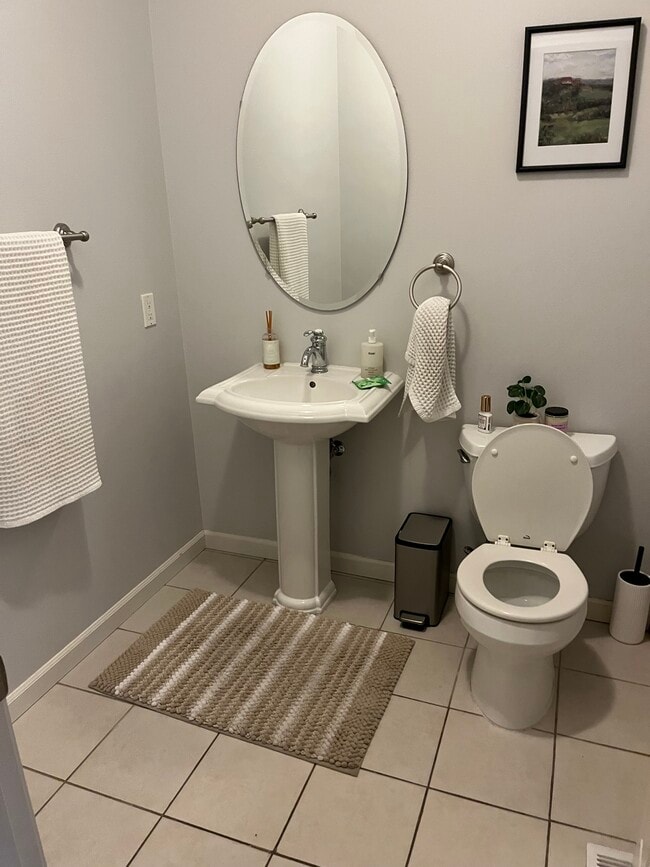 Photo - 2750 Diamond Loop