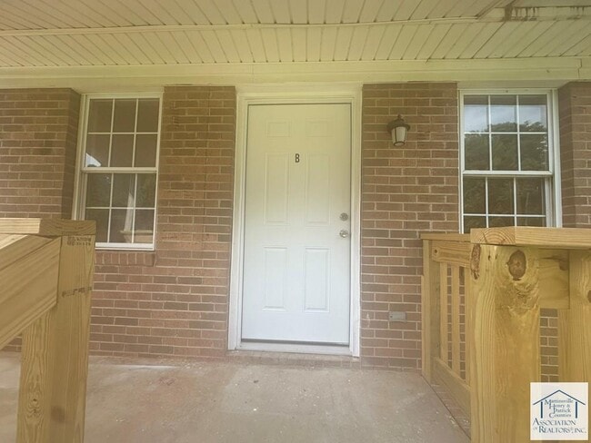 Photo - 1110 Drewry Rd