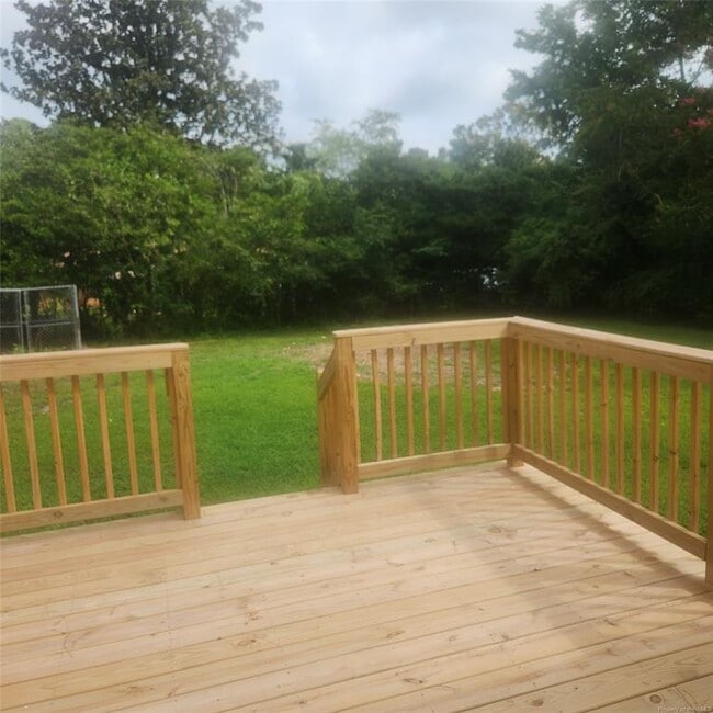 Photo - 107 Chestnut Dr
