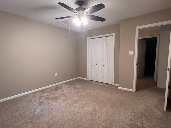 Photo - 94 Briarview Cir