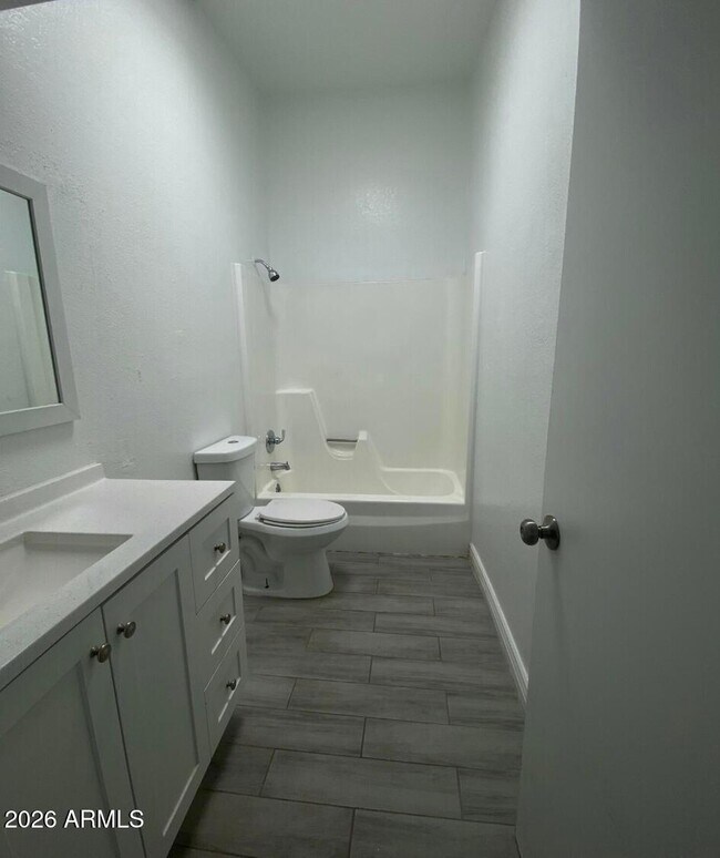 2580 S Yavapai Rd Unit 2