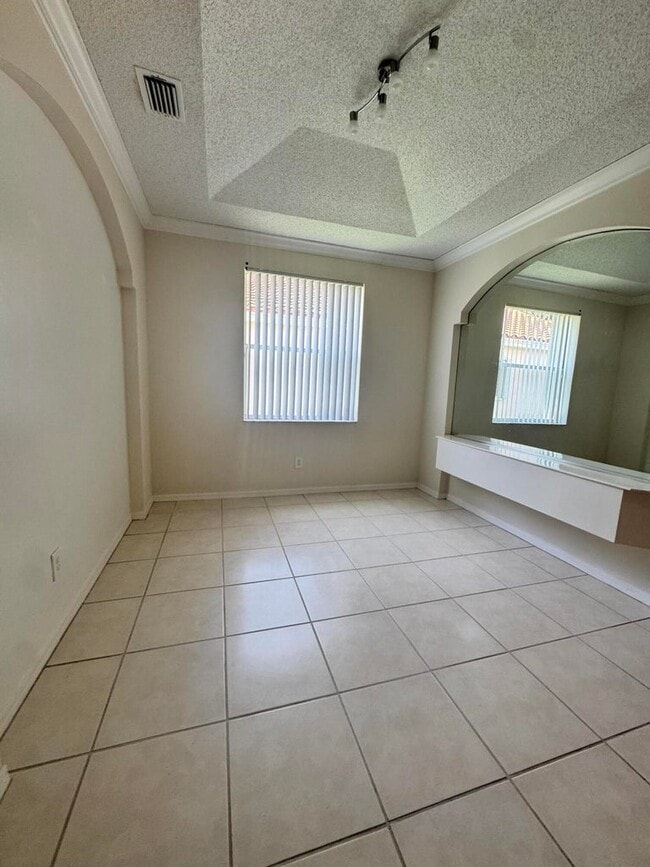 Photo - 10895 Fillmore Dr