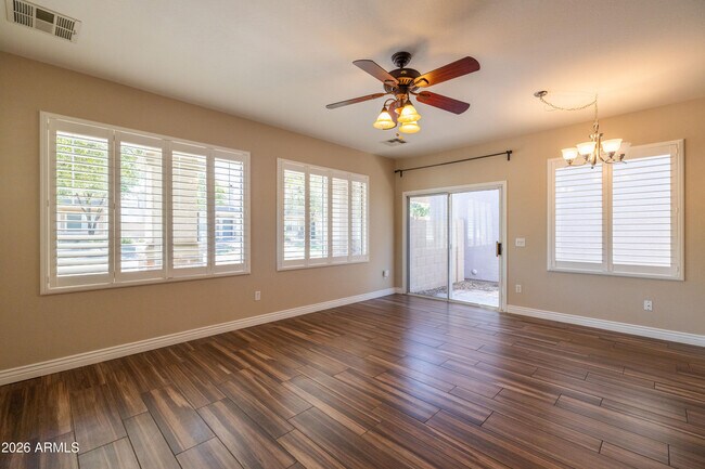 Photo - 1531 S Longspur Ln