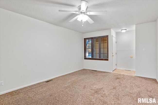 Photo - 3 Sundowner Ln