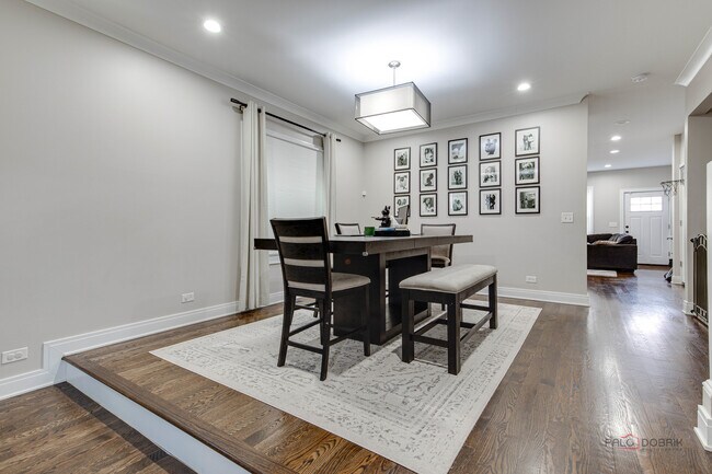 Photo - 3931 S Wells St