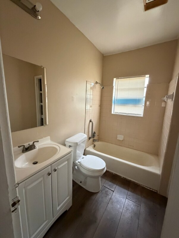 Photo - 12 4th Ave S