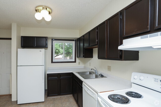 2BR, 1BA, Townhome - 750SF