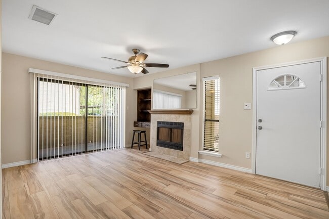 Photo - 3500 Tangle Brush Dr Unit 150