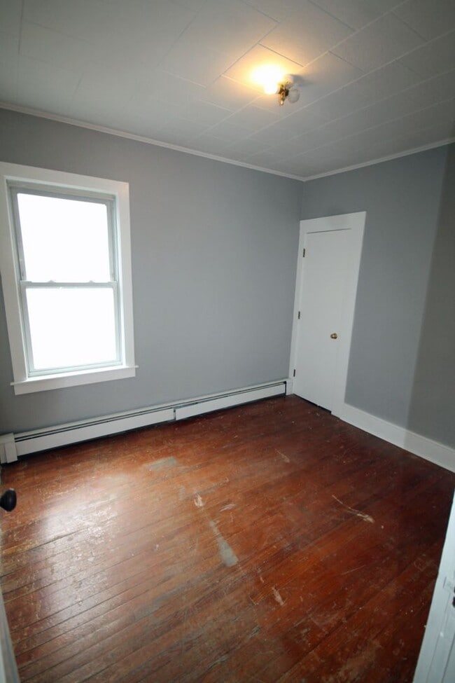 23-23 Maple Ave Unit 21A Maple Ave
