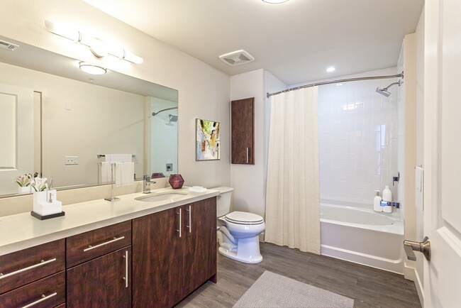 Sona Glendale