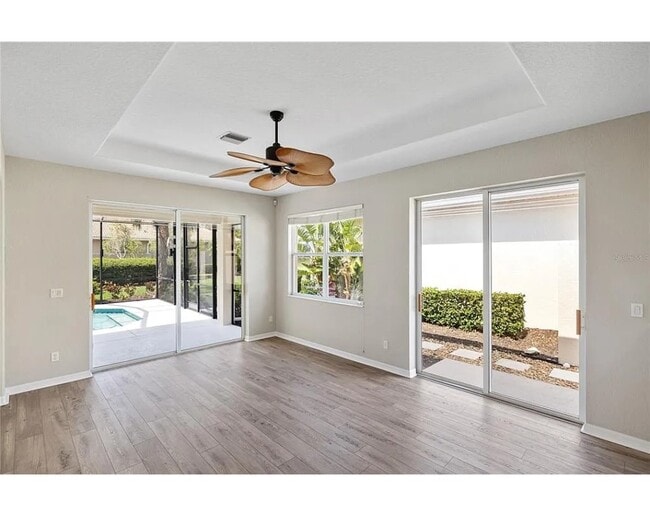 Photo - 181 Padova Way