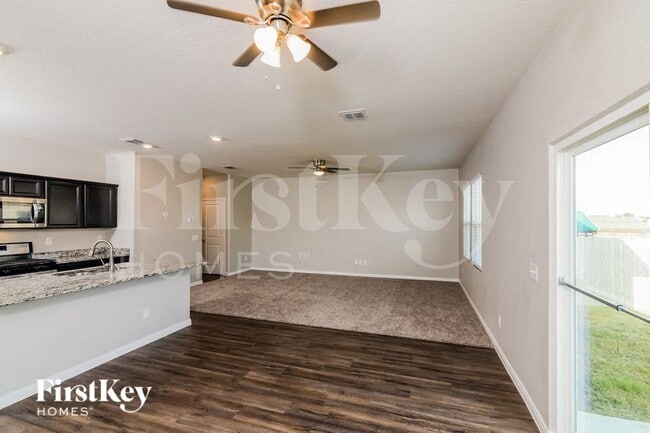 Photo - 13569 Flower Pond