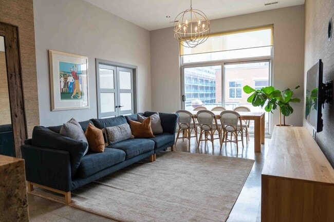 Photo - 949 W Madison St Unit 602