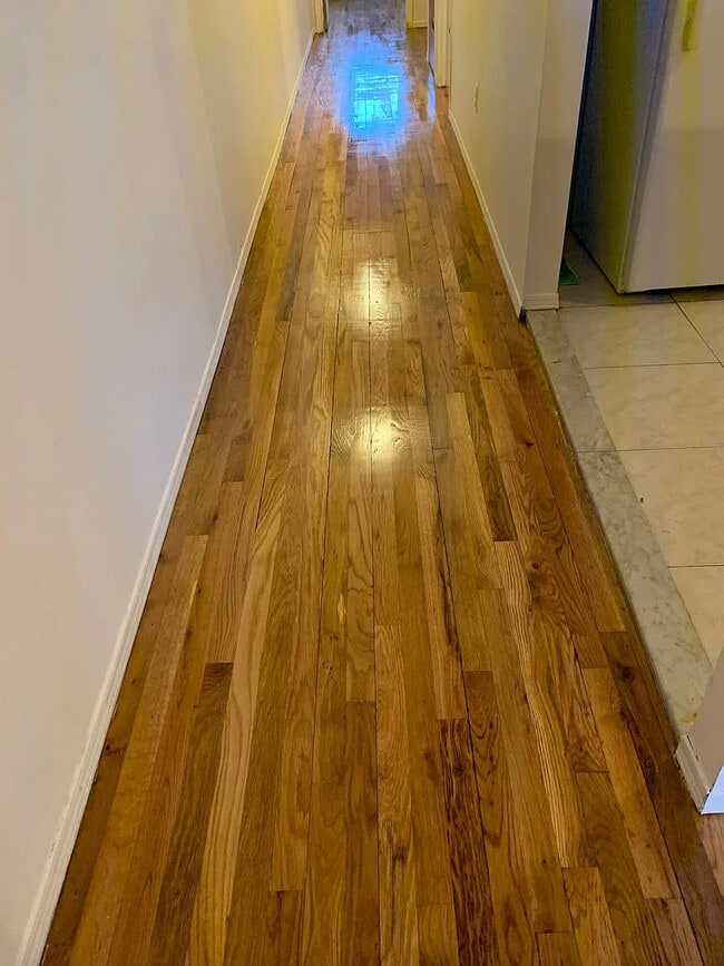 Photo - 121 27th Ave