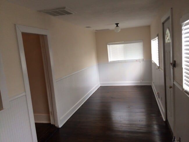Photo - Large 4 bedroom Near UT and Downtown