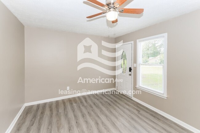 Photo - 145 Briarwood Cir