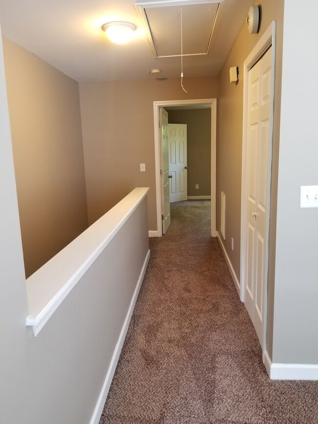Photo - Move in ready close to airport BNA and I40