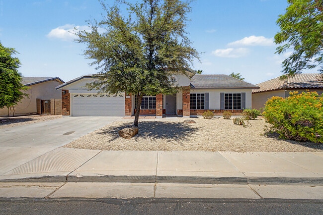 Building Photo - 2866 E Toledo Ct