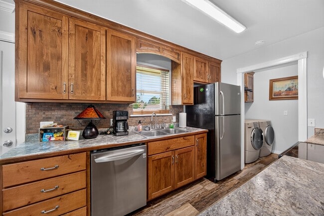 Photo - 2503 Purdue Cir