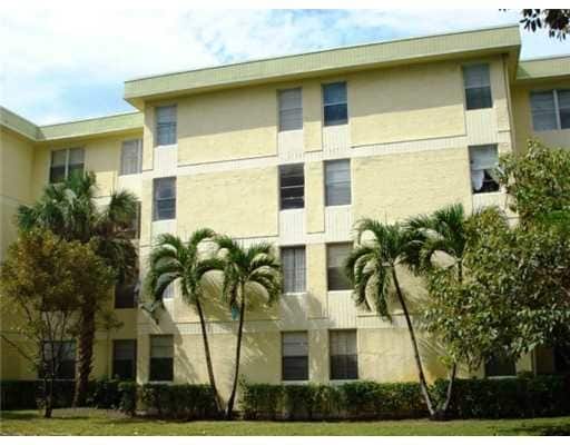 Photo - 1825 W 56th St Unidad 304 Rental