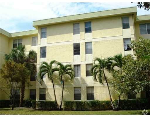Building Photo - 1825 W 56th St Unit 304 Rental