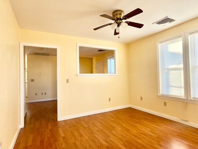 Photo - 1037 Cass Ave Unit 1