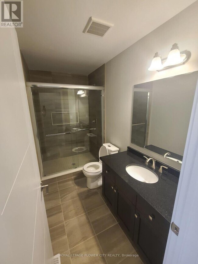 Photo - 928 Robert Ferrie Dr