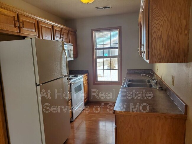 Photo - 1095 N Northwood