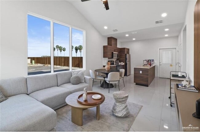 Photo - 11 Jessica Ln Unit 1