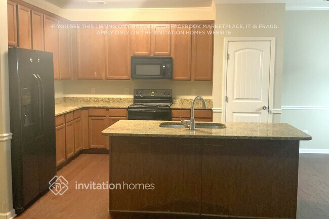 Photo - 526 Crestmont Ln