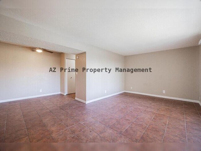 Photo - 2411 W Hazelwood St Unidad 278