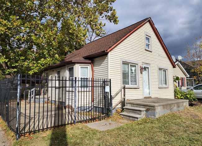 Building Photo - 12375 Prospect Ave