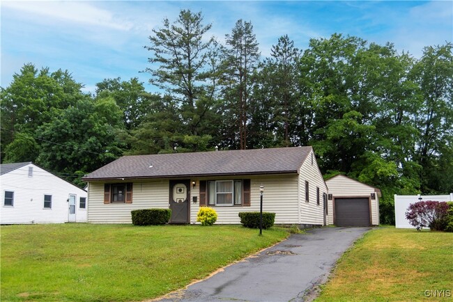 Photo - 8 Mapledale Rd House