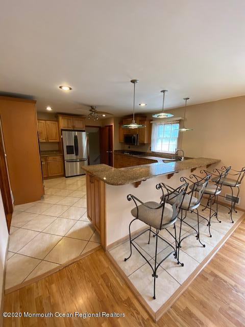 Photo - 490 W Park Ave