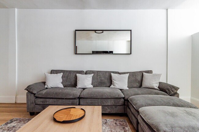 Photo - 209 1st Ave Unit FL2-ID1370708P