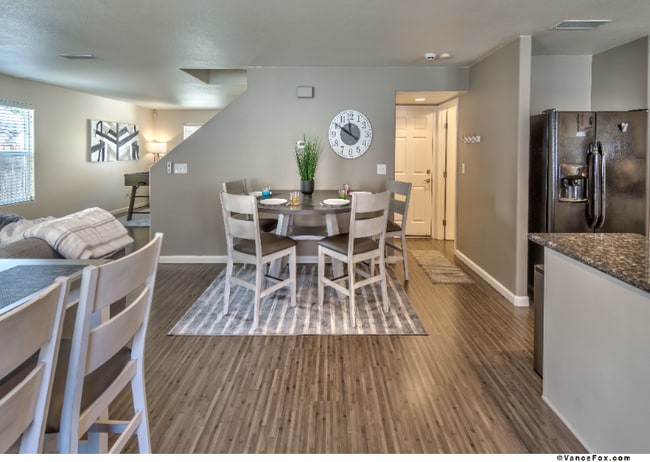 Photo - 2924 Bryan St