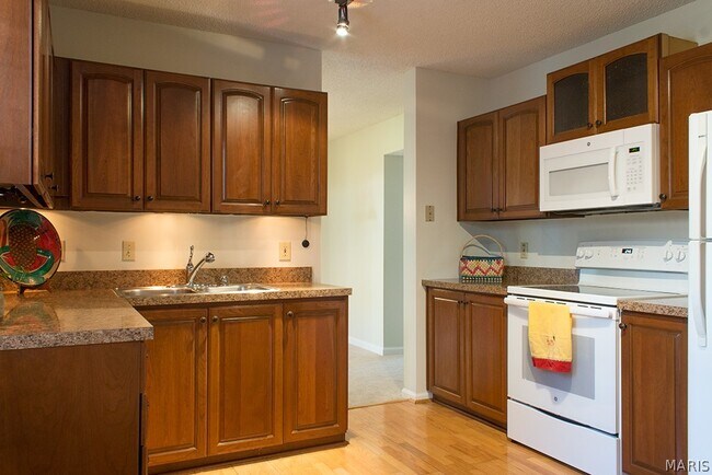 Photo - 9071 Wrenwood Ln