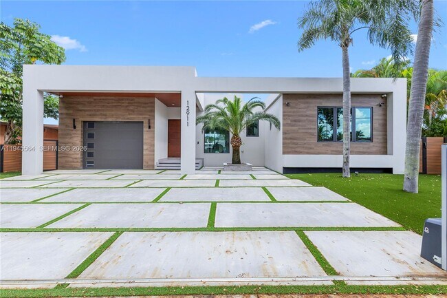 Photo - 12911 Oleander Rd