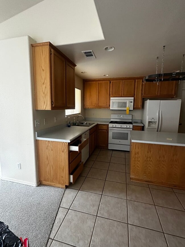 Photo - Newer Shandon Home