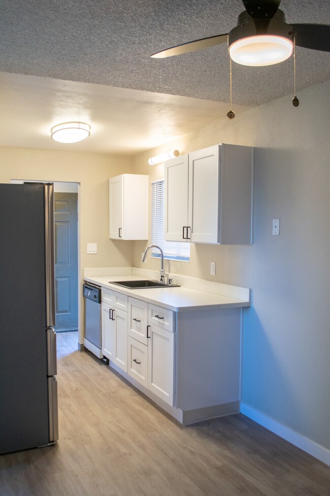 Valencia Terrace Apartments Vallejo, CA