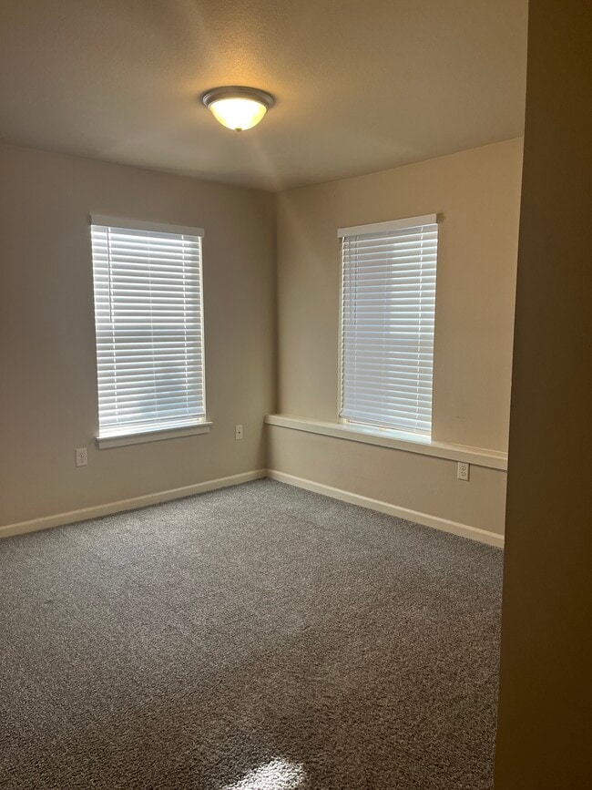 Photo - 4014 Byron Ave Unit B101