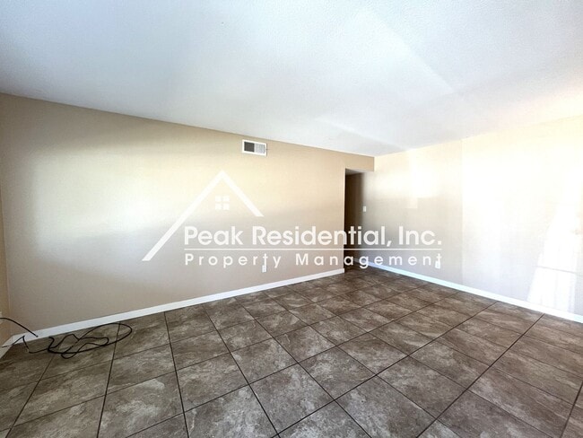 Photo - 3101 Gardendale Rd