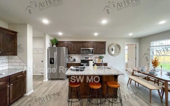 Photo - 307 Rosalie St