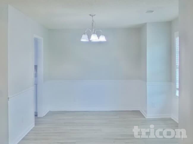 Photo - 421 Washington Dr