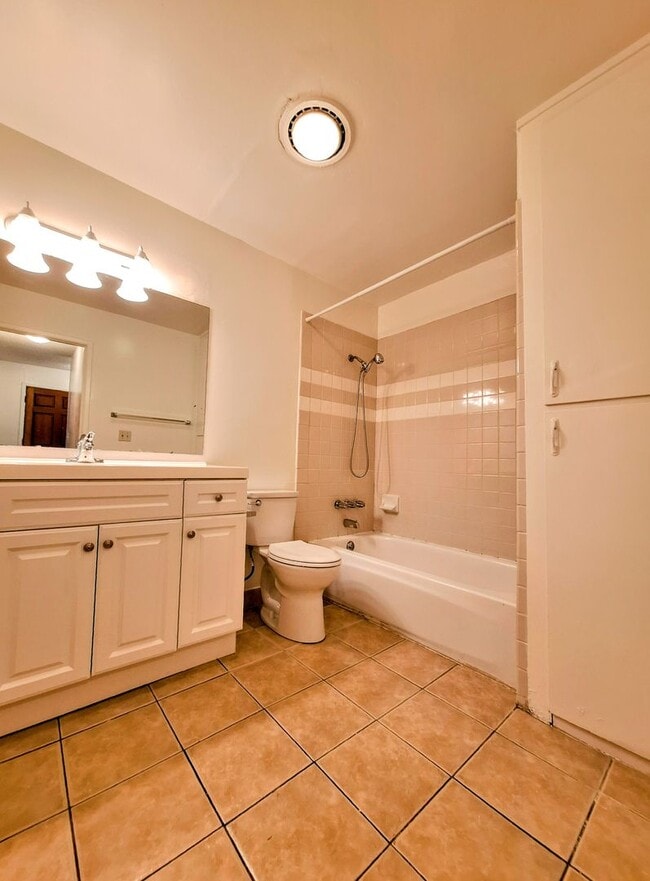 Photo - Refurbished 3bd Townhouse Style Apartment Unit 1