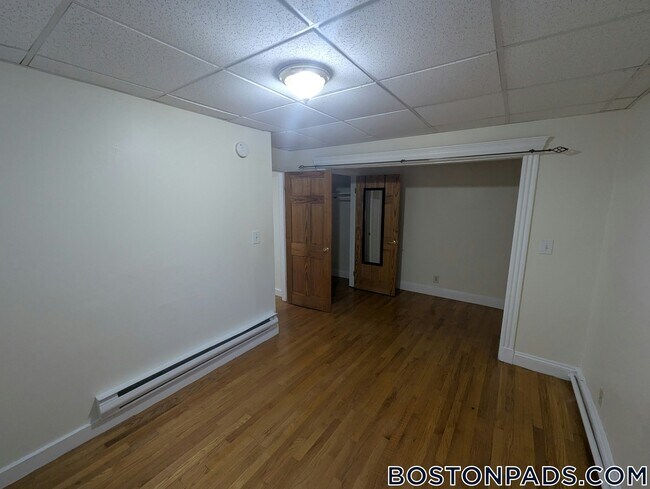 Photo - 352 Riverway Unidad 1A