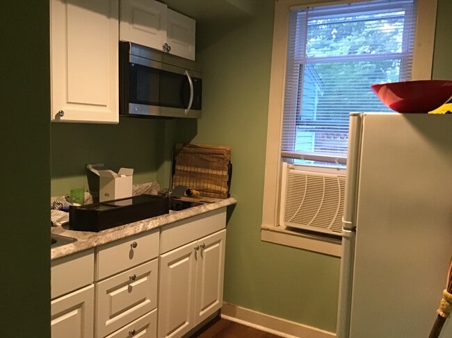 Apt 2 kitchenette