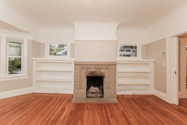 Photo - 1920 North Berkeley 2 Bedroom Bungalow Available!