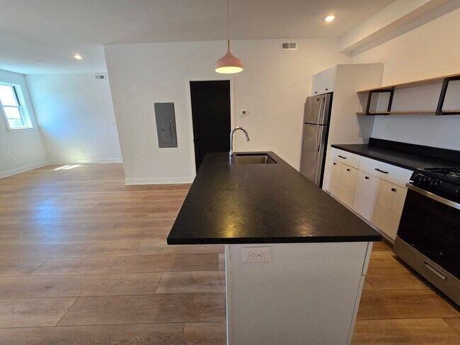 Photo - Modern Large 1 BED 1.5 BATH in Port Richmond! Unit 8